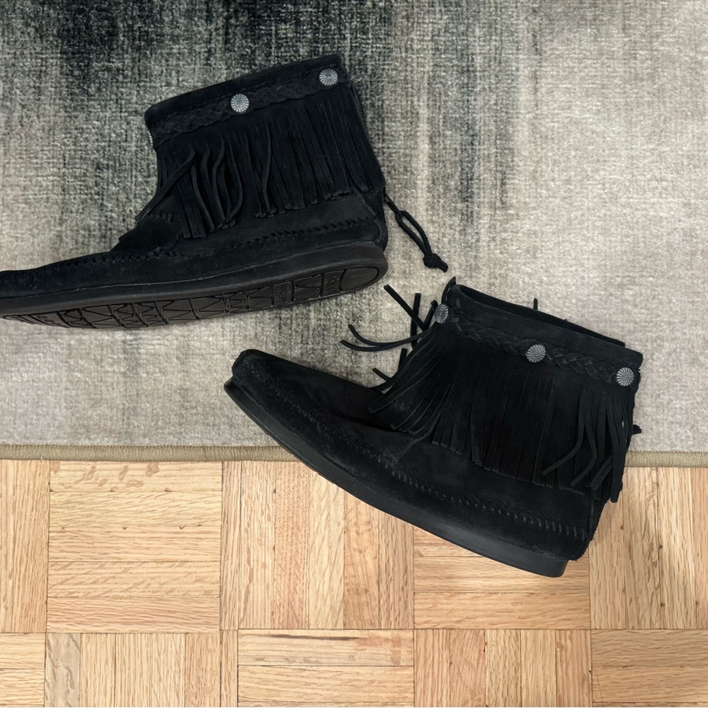 Minnetonka Black Fringe Ankle Boots. Like new!
